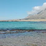 Aquilone Δωμάτια σε οικογενειακή κατοικία Castelluzzo