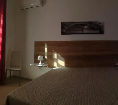 Aquilone Homestay Castelluzzo